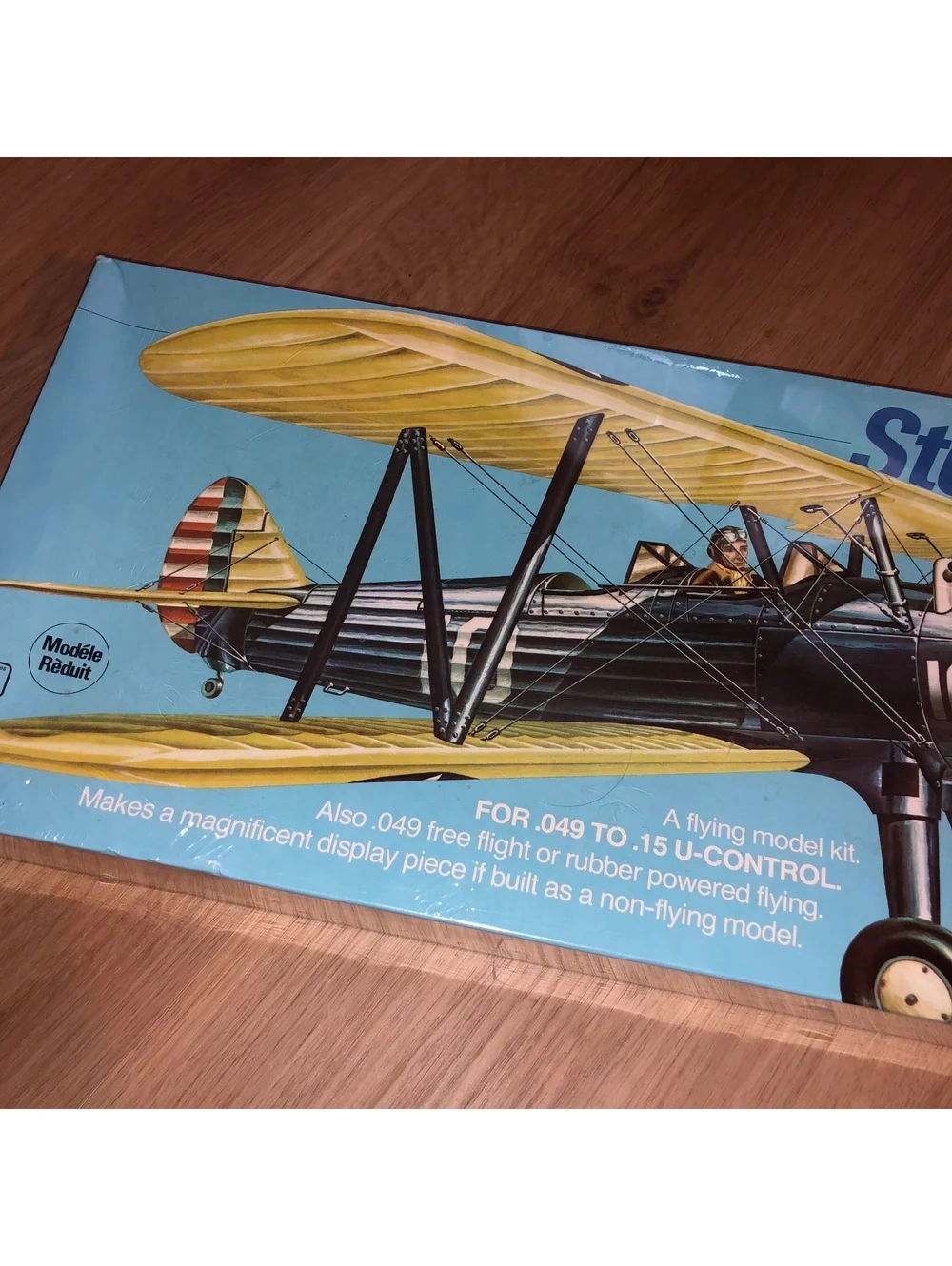 GUILLOWS STEARMAN PT-17 WW2 PILOT BALSA TRAINER KIT #803 28